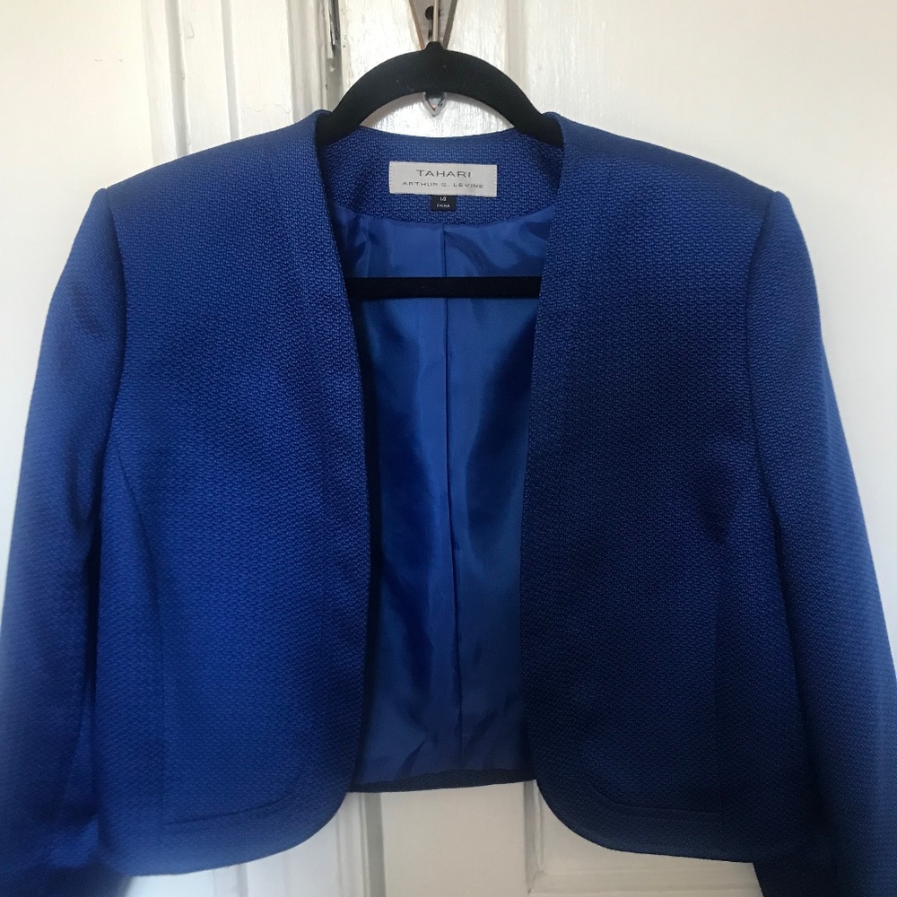 Tahari artur s.levin néw with tags size14 women royal blu short jacket